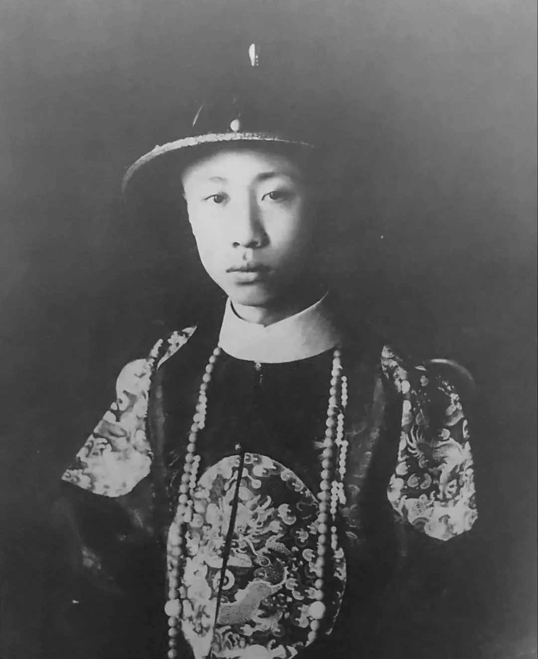 末代皇帝大婚歷史照片